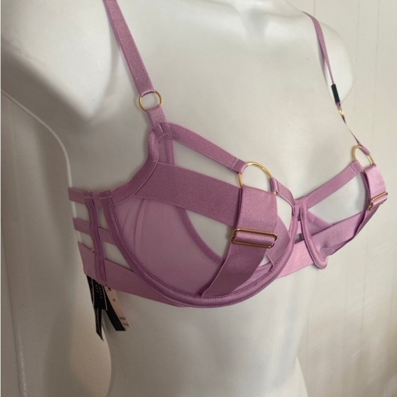 Victoria’s Secret Strappy Open Cup Demi Bra NWT size 32C - Picture 4 of 7